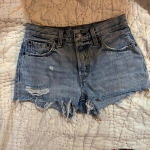 Levi's Daisy Dukes